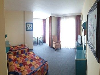 Angel Beach Hotel Tosmur Ngoại thất bức ảnh